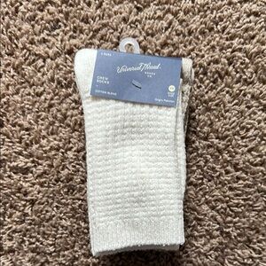 Universal Thread Cream Crew Socks